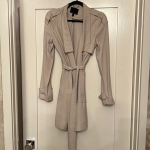 Lightweight open trench coat